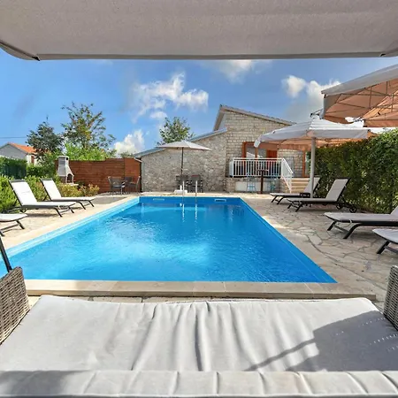 Stunning In With Kitchen Casa vacanze *